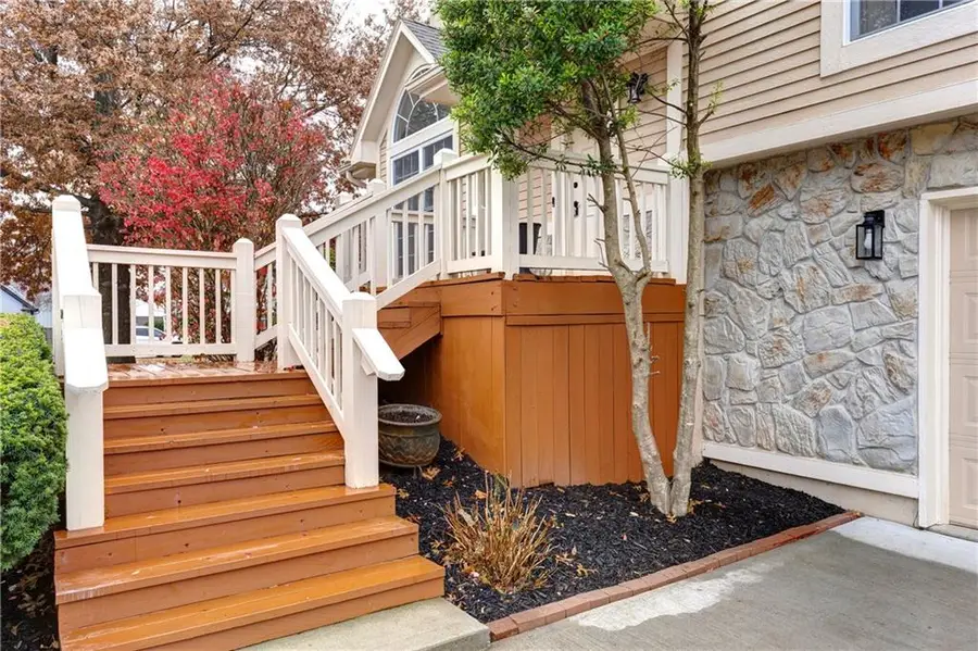 8015 W 148th Terrace, Overland Park, KS 66223 - Image #3