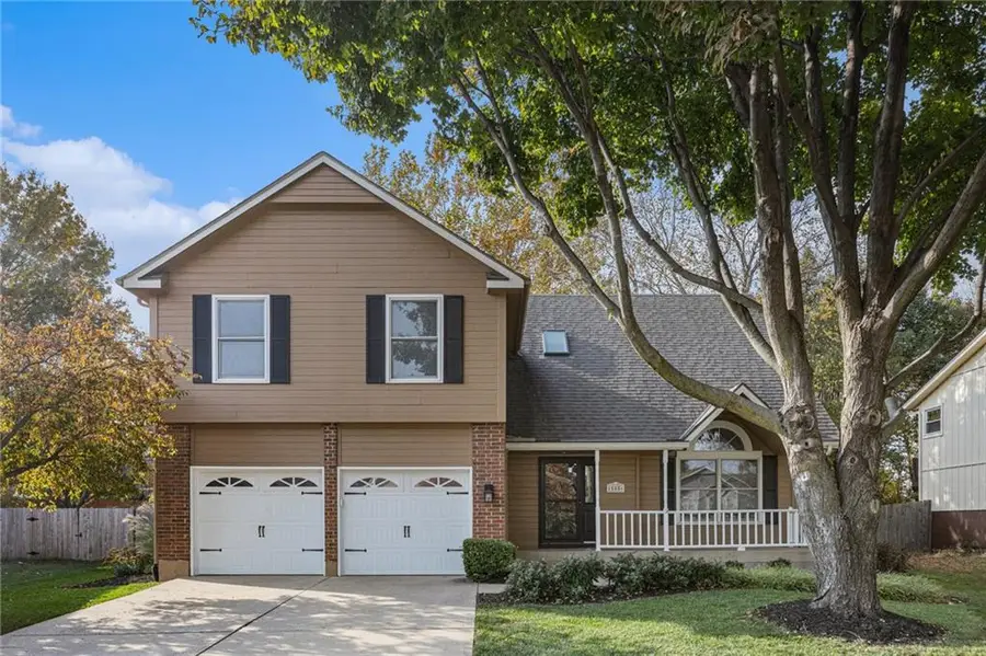 15856 Glenwood Avenue, Overland Park, KS 66223 - Image #3