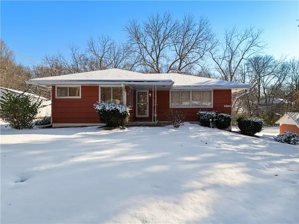 7019 N Elm Street, Pleasant Valley, MO 64068