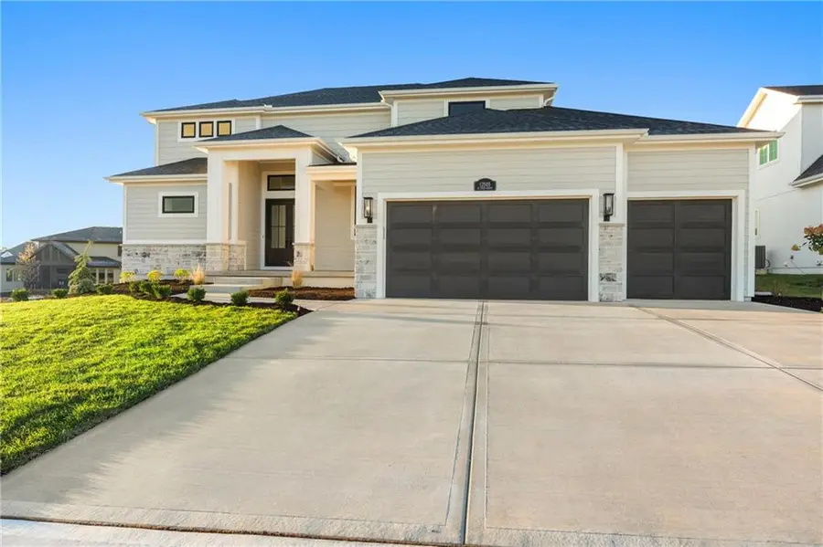 16800 Parkhill Street, Overland Park, KS 66221 - Image #2