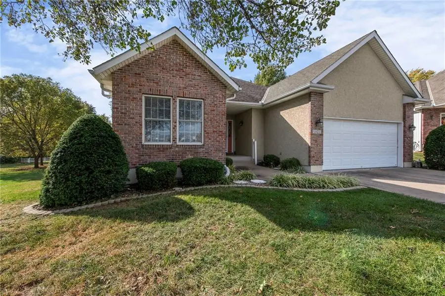 1123 SW Hoke Drive, Lees Summit, MO 64081 - Image #2