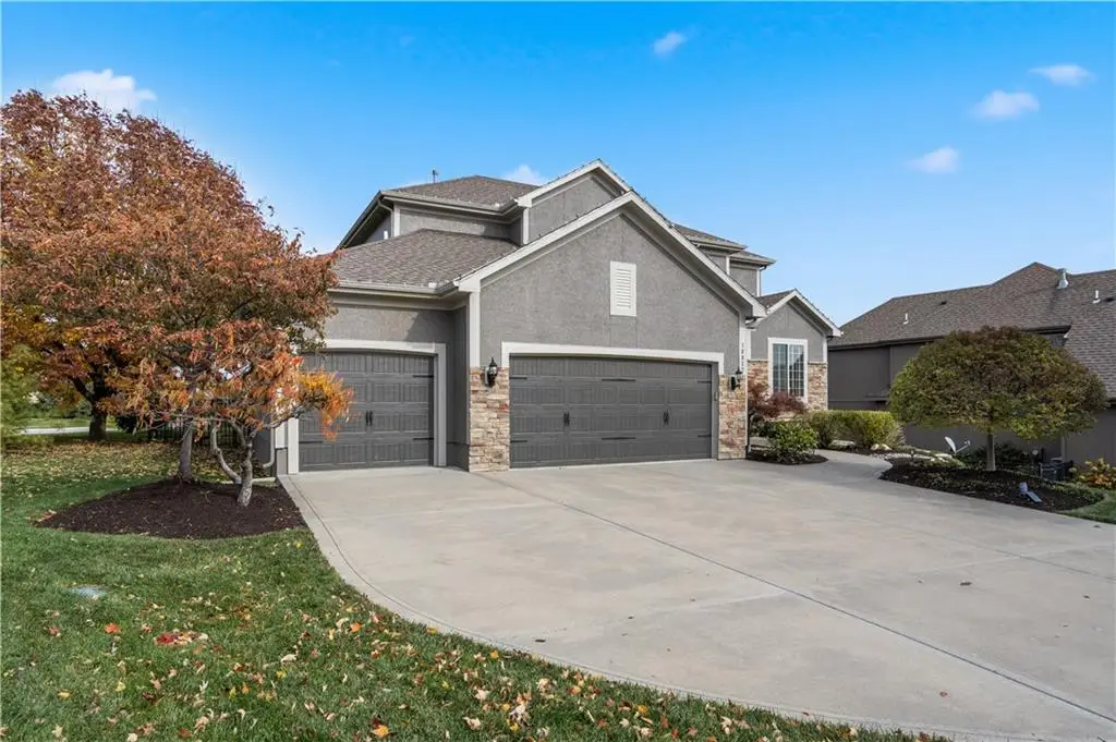 18932 W 100th Street, Lenexa, KS 66220 - Image #1