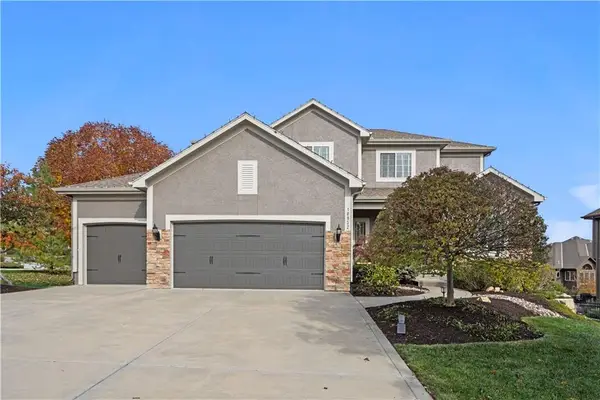 18932 W 100th Street, Lenexa, KS 66220