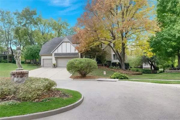 13037 Catalina Street, Leawood, KS 66209