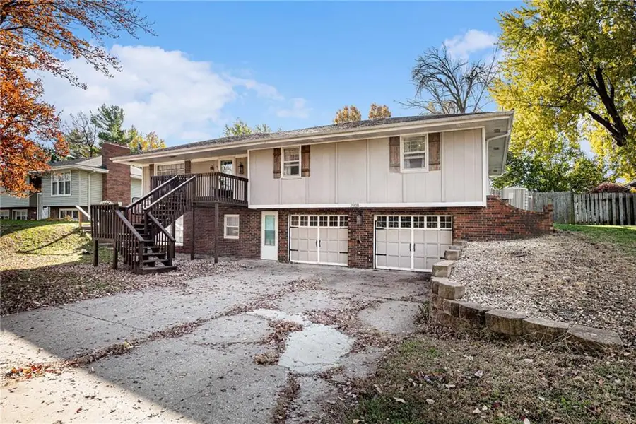 2918 Kimbrough Lane, Saint Joseph, MO 64505 - Image #2