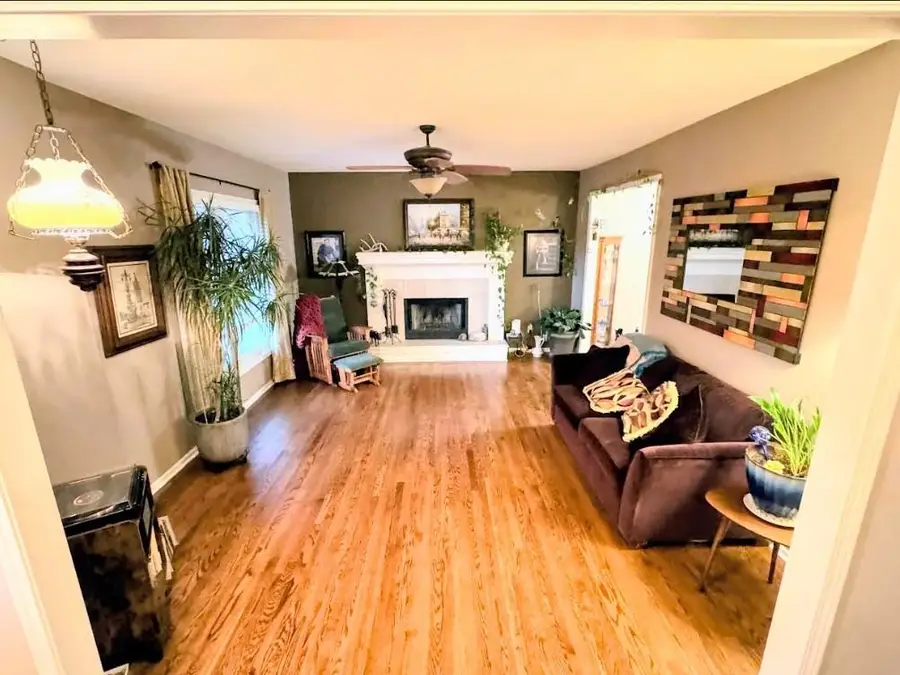 20729 S Barker Road, Spring Hill, KS 66083 - Image #2