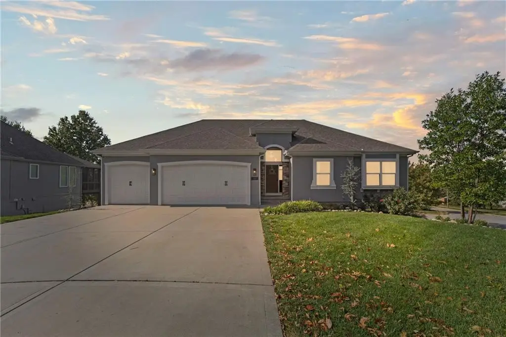 10512 N Euclid Avenue, Kansas City, MO 64155 - Image #1