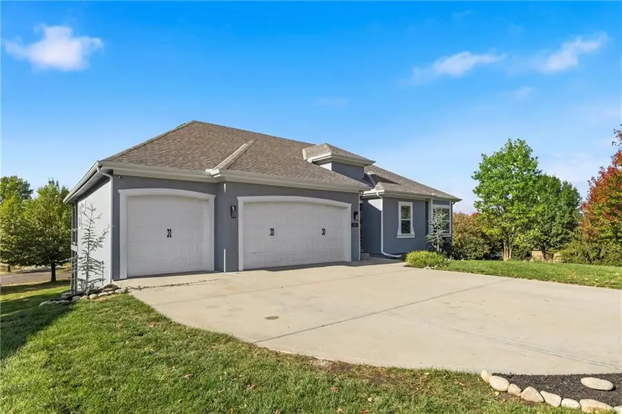 10512 N Euclid Avenue, Kansas City, MO 64155 - Image #3