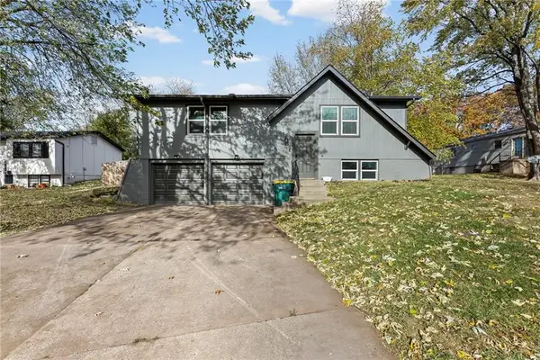 710 NE Westwind Drive, Lee's Summit, MO 64086