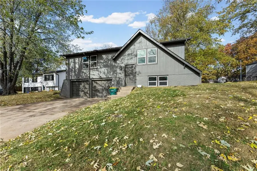 710 NE Westwind Drive, Lees Summit, MO 64086 - Image #2