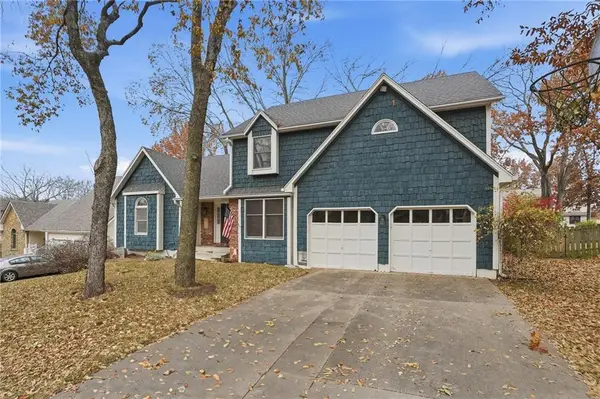 1113 NW Forest Drive, Blue Springs, MO 64015