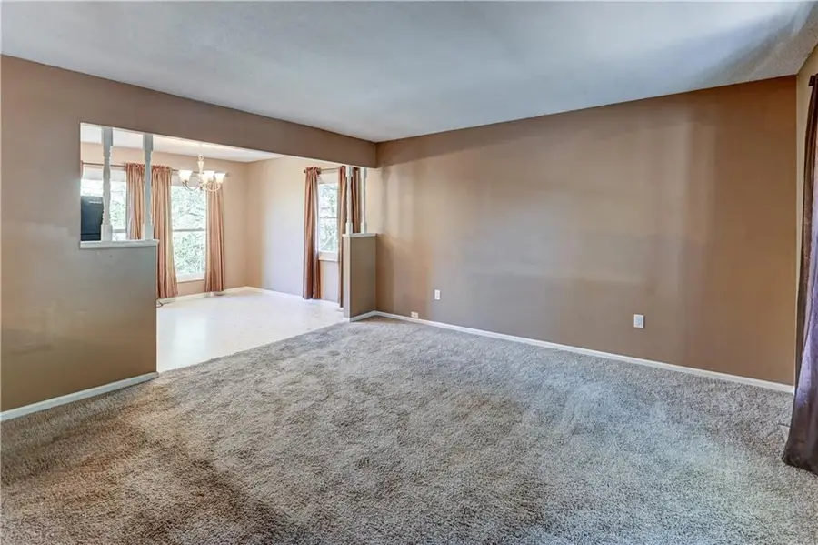 942 Ridge Drive, Warrensburg, MO 64093 - Image #3