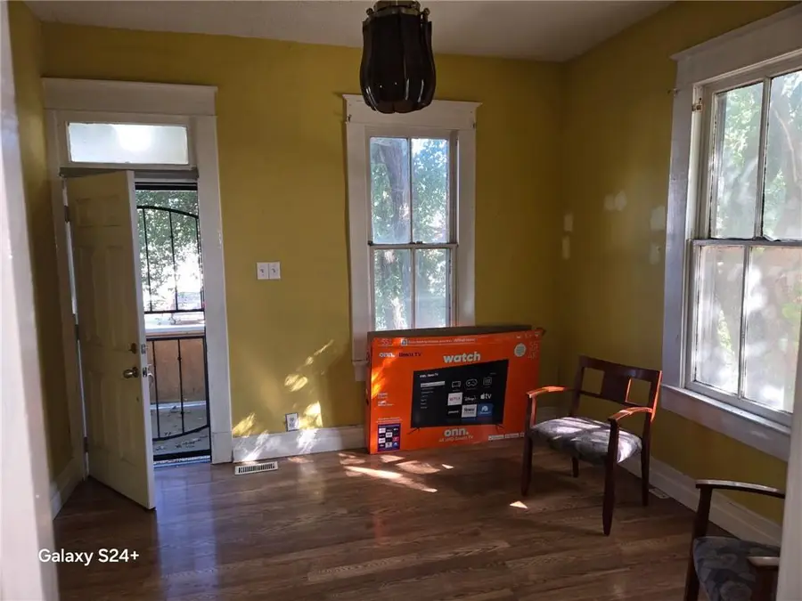 2814 S 20th Street, Saint Joseph, MO 64503 - Image #3