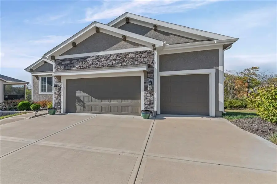 206 NW Joshua Drive, Lees Summit, MO 64081 - Image #3