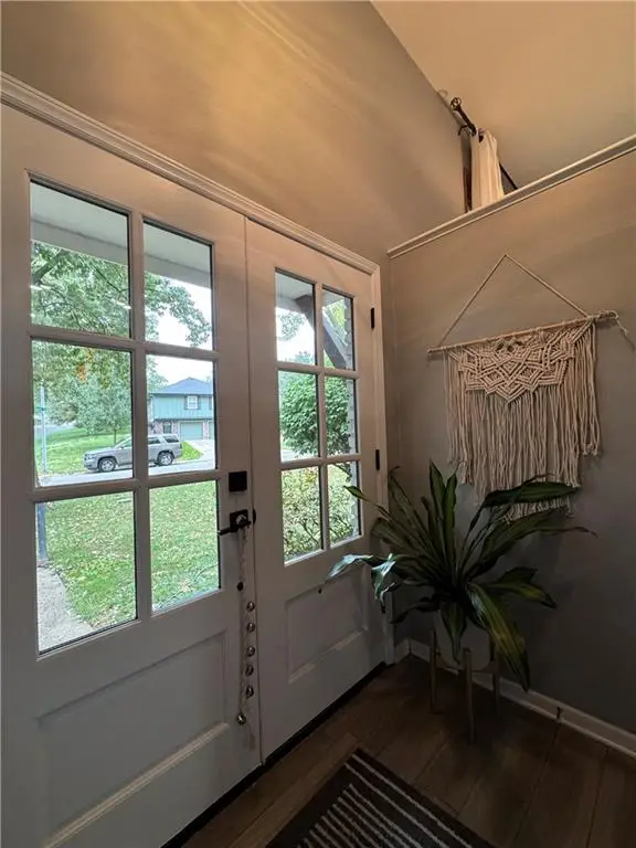 5229 N Virginia Avenue, Kansas City, MO 64118 - Image #3