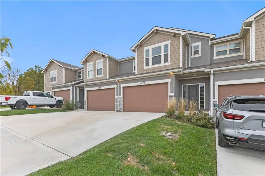 7374 Grand Slam Street, Parkville, MO 64152 - Image #2