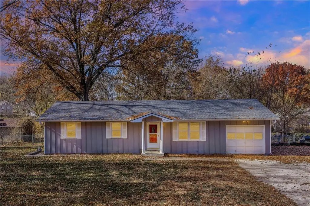 174 SE 421 Road, Warrensburg, MO 64093 - Image #1