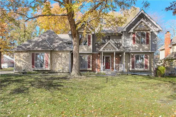 116 The Woodlands Drive, Gladstone, MO 64119