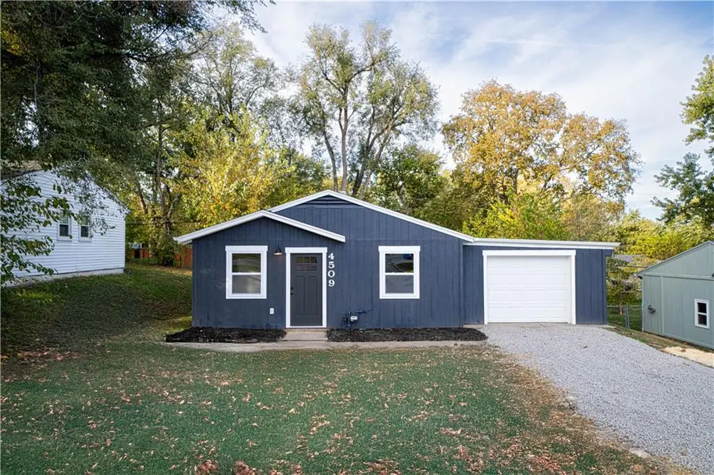 4509 Cheyenne Road, Saint Joseph, MO 64503 - Image #1