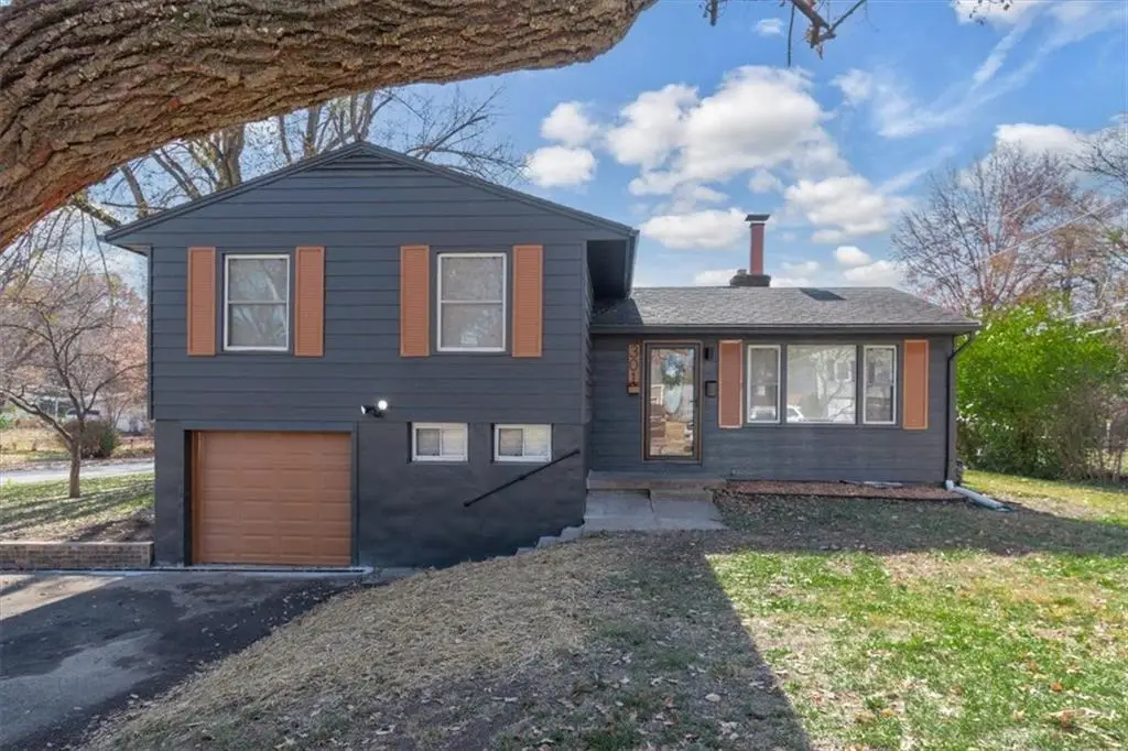 301 Brookside Drive, Belton, MO 64012 - Image #1