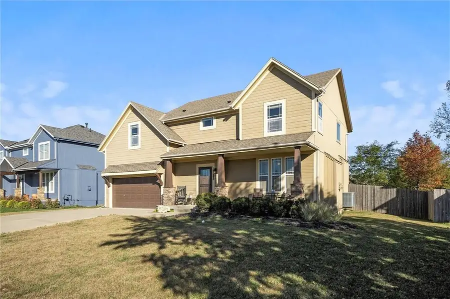 10206 Theden Circle, Lenexa, KS 66220 - Image #3