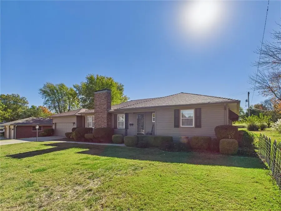 518 Fairway Lane, Fort Scott, KS 66701 - Image #2