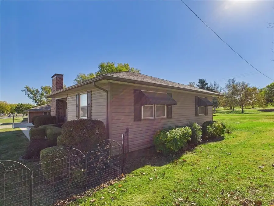 518 Fairway Lane, Fort Scott, KS 66701 - Image #3