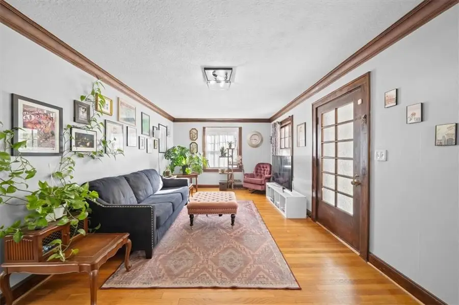 6209 Rockhill Road, Kansas City, MO 64110 - Image #3