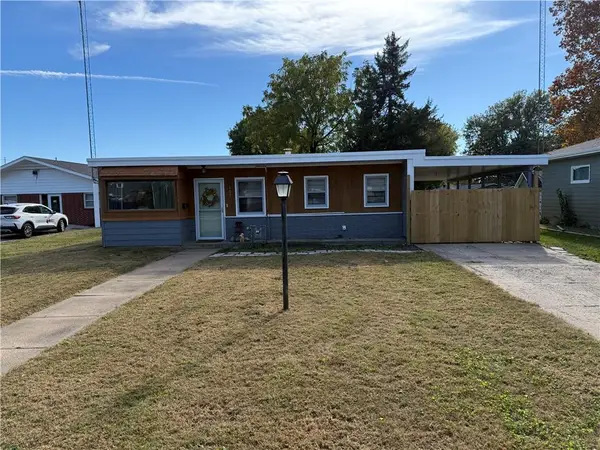 107 Osage Avenue, Hiawatha, KS 66434