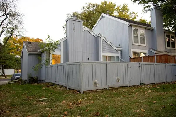 12212 W 79th Terrace, Lenexa, KS 66215