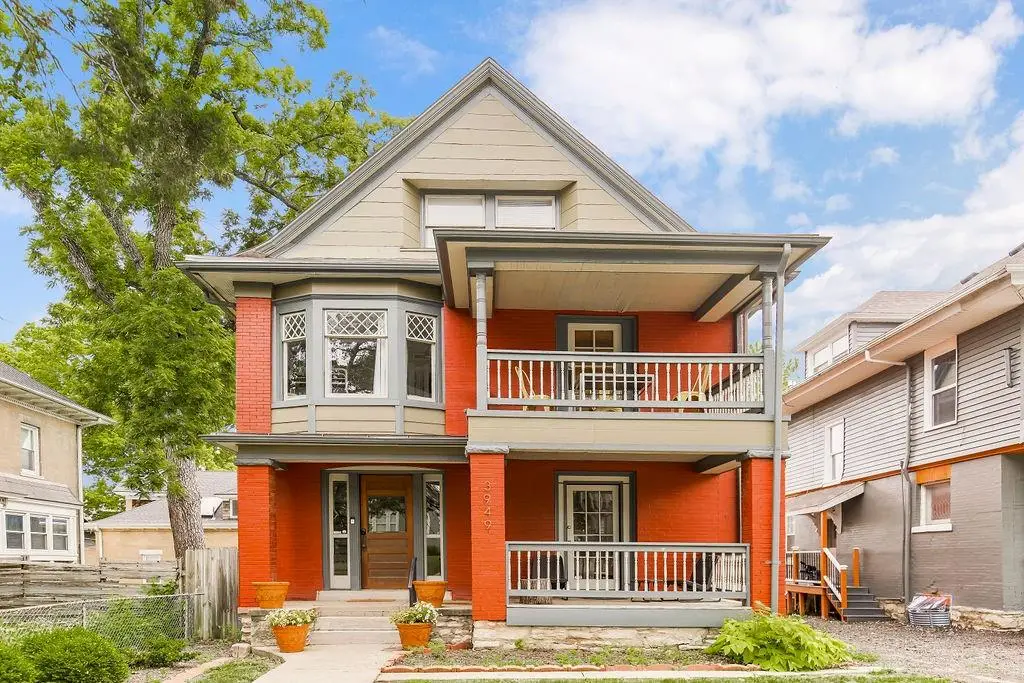 3949 Warwick Boulevard, Kansas City, MO 64111 - Image #1