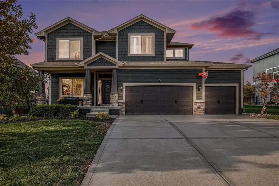 2404 SW Hickory Lane, Lees Summit, MO 64082 - Image #2