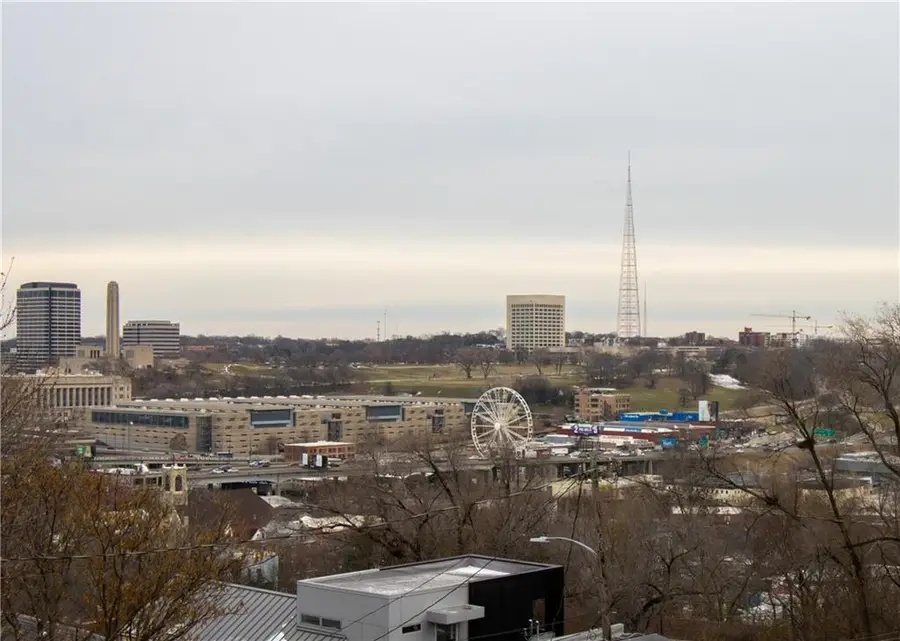 2111 Holly Street, Kansas City, MO 64108 - Image #3