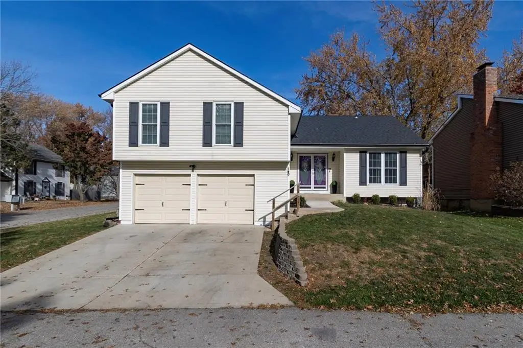 160 E Nelson Circle, Olathe, KS 66061 - Image #1