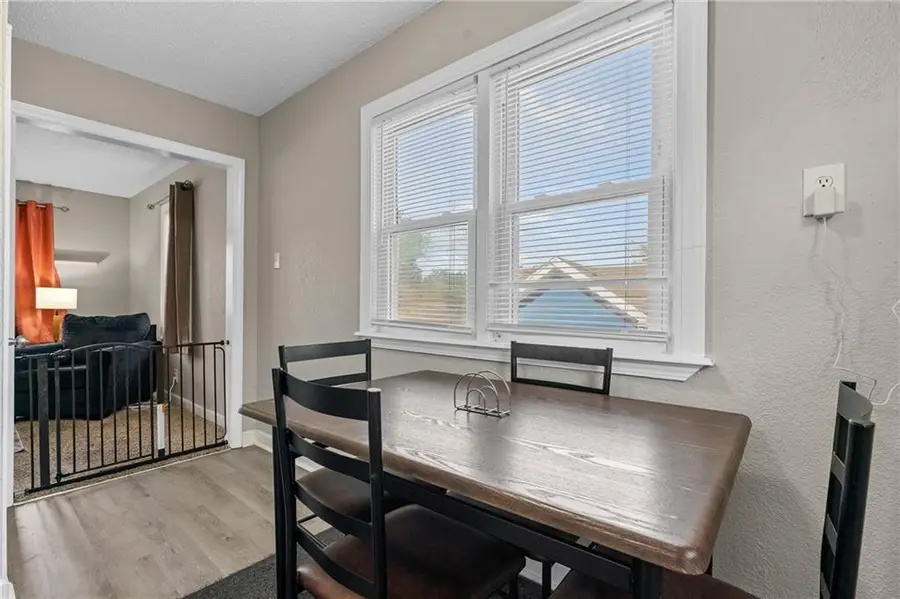 4221 Spruce Avenue, Kansas City, MO 64130 - Image #3