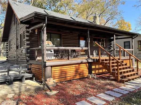 109 Timber Valley Drive, Linn Valley, KS 66040