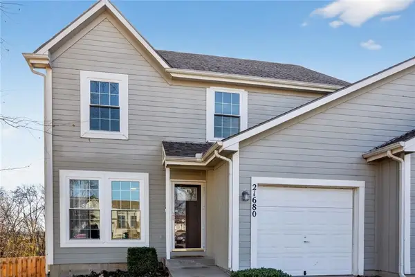 21680 S Main Street, Spring Hill, KS 66083