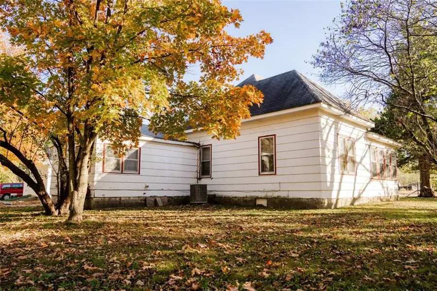 2617 N North Boulevard, Parsons, KS 67357 - Image #2