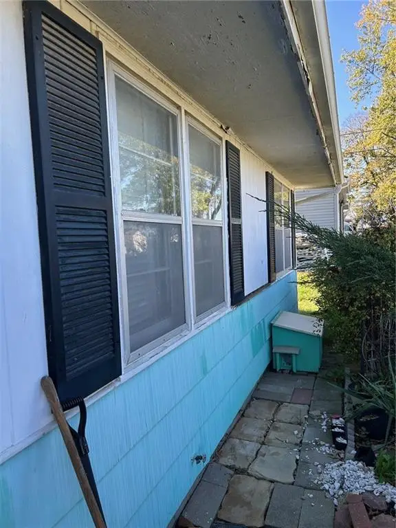 811 NE Barry Road, Kansas City, MO 64155 - Image #2