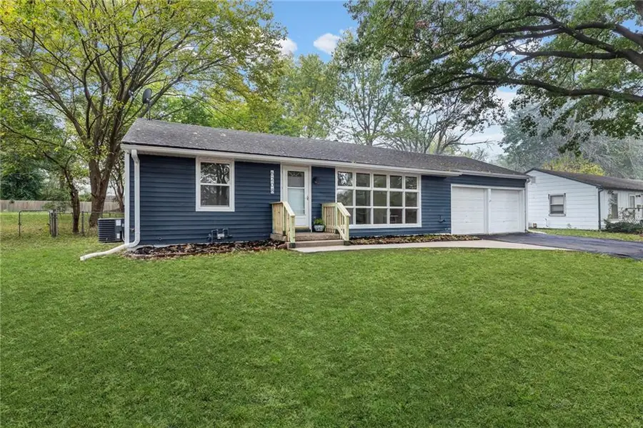 6208 Willow Avenue, Raytown, MO 64133 - Image #2