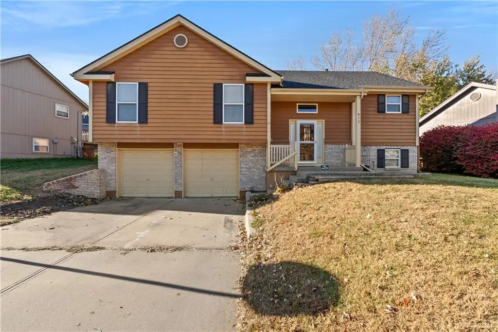 912 SW Foxtail Drive, Grain Valley, MO 64029 - Image #1
