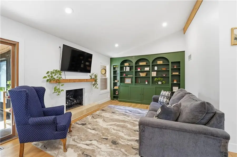 9501 El Monte Street, Overland Park, KS 66207 - Image #2