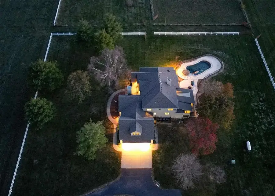 26528 S Metcalf Road, Louisburg, KS 66053 - Image #3