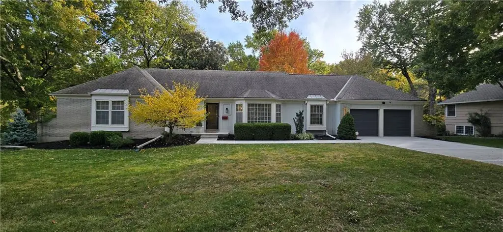 2405 W 104th Terrace, Leawood, KS 66206 - Image #1