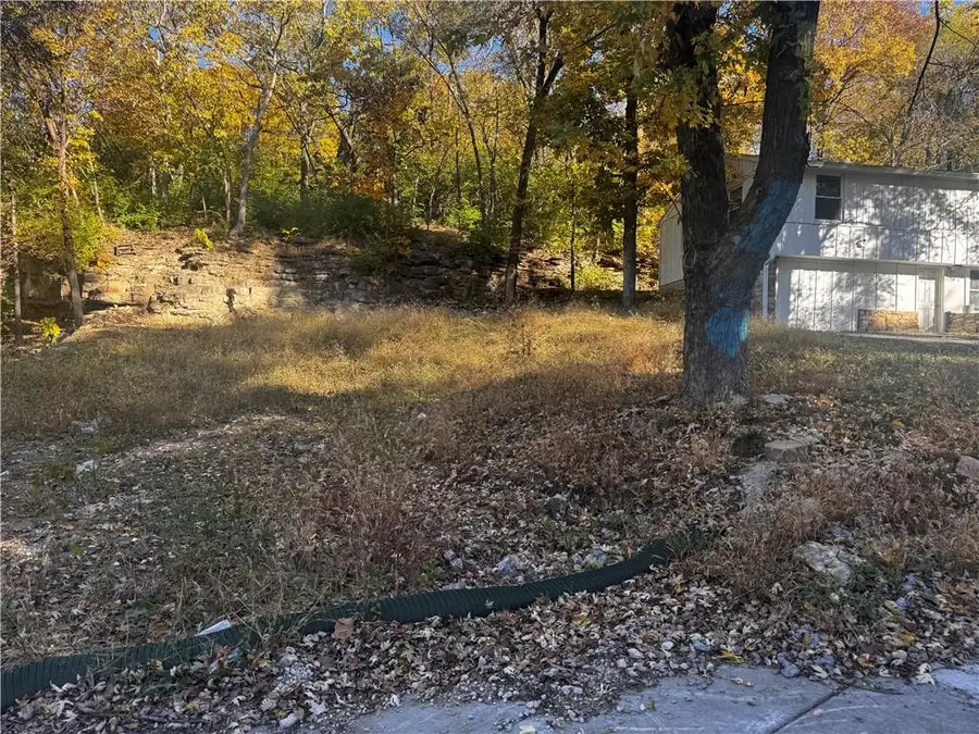 1016 Suntree Place, Kansas City, KS 66103 - Image #2