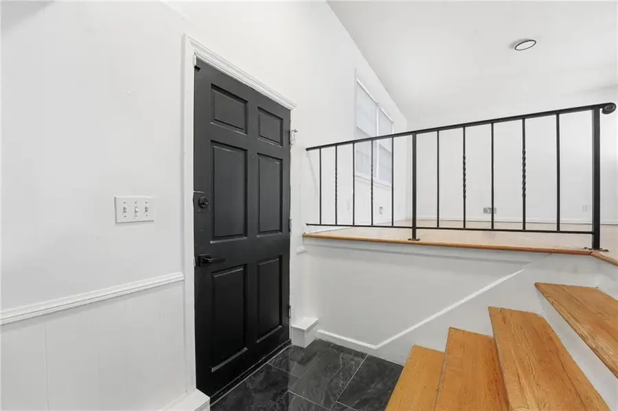 8529 Crescent Avenue, Raytown, MO 64138 - Image #3