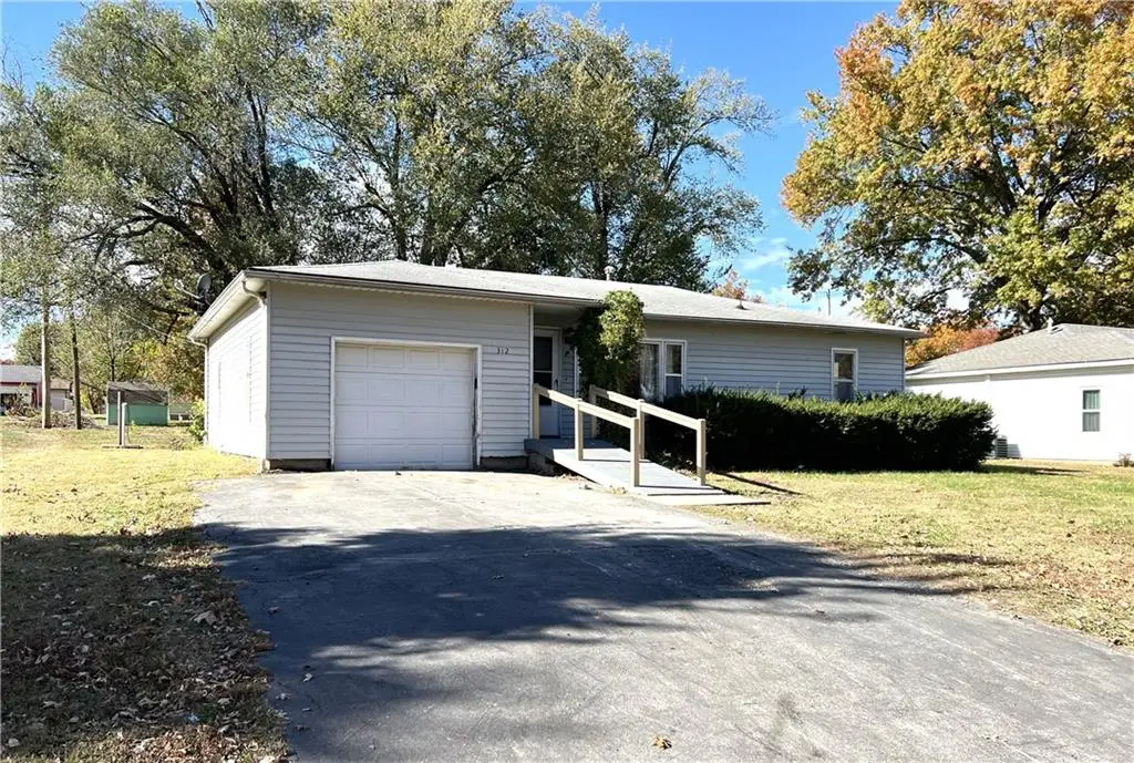 312 S Leona Street, Concordia, MO 64020 - Image #1