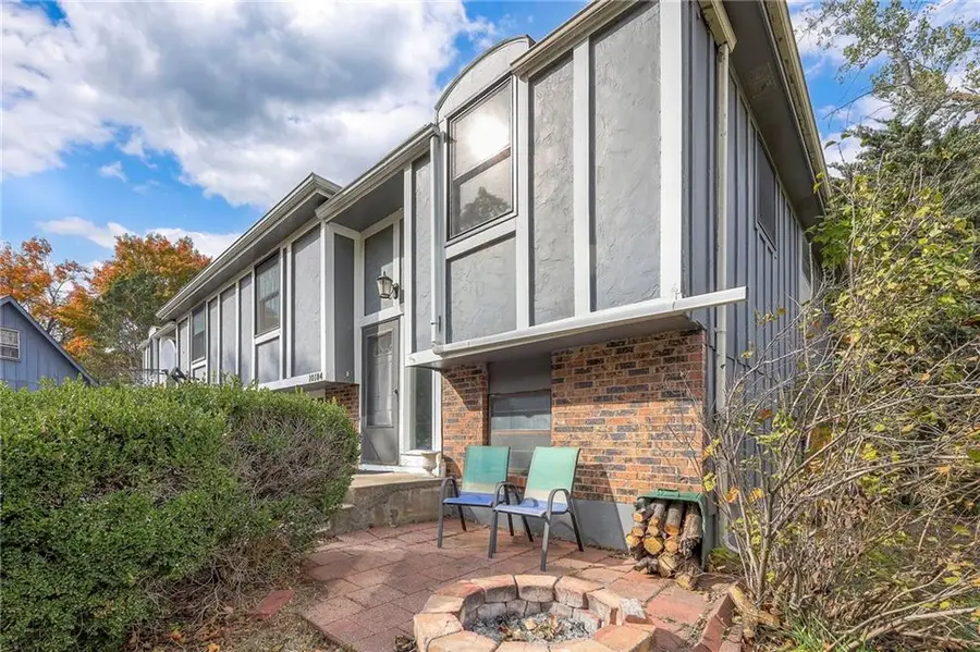 10184 Haskins Street, Lenexa, KS 66215 - Image #2