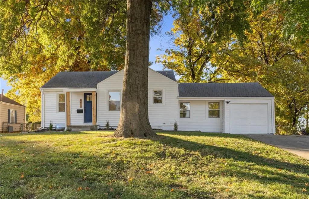 8613 W 54th Terrace, Merriam, KS 66202 - Image #1