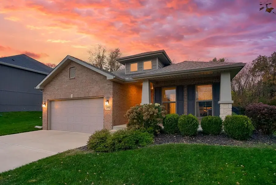 4754 Lakecrest Drive, Shawnee, KS 66218 - Image #2